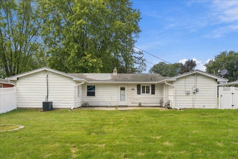 Tiny photo for 1808 20th Avenue, Sterling, IL 61081 (MLS # 12564284)