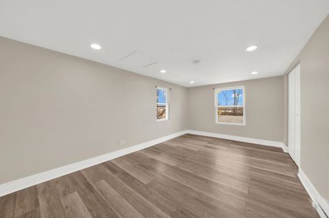 Tiny photo for 12565 Irving Avenue, Blue Island, IL 60406 (MLS # 12429864)