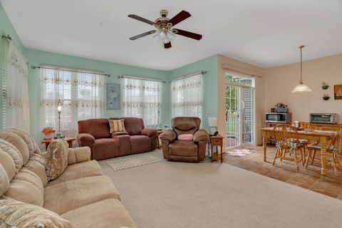 Tiny photo for 21201 Lily Lake Lane, Crest Hill, IL 60403 (MLS # 12545957)
