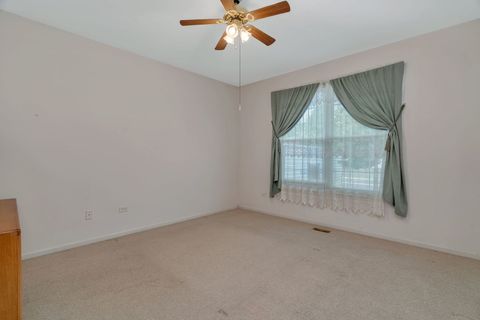 Tiny photo for 21201 Lily Lake Lane, Crest Hill, IL 60403 (MLS # 12545957)