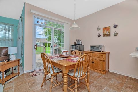 Tiny photo for 21201 Lily Lake Lane, Crest Hill, IL 60403 (MLS # 12545957)