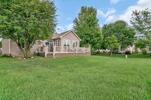 Tiny photo for 21201 Lily Lake Lane, Crest Hill, IL 60403 (MLS # 12545957)