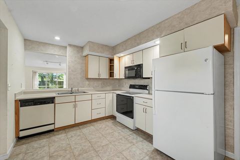 Tiny photo for 1220 QUAIL RUN Rd #1, Savoy, IL 61874 (MLS # 12586392)