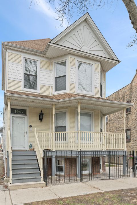 Tiny photo for 3943 N Paulina Street #G, Chicago, IL 60613 (MLS # 12627954)