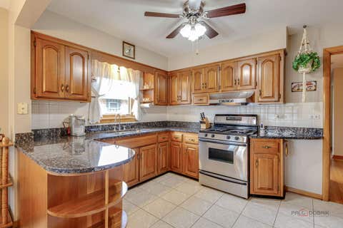 Tiny photo for 7029 W Kedzie Street, Niles, IL 60714 (MLS # 12723663)