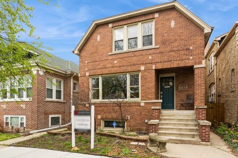 5629 N Maplewood Avenue Chicago IL 60659