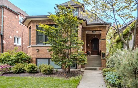 1102 Brummel Street Evanston IL 60202
