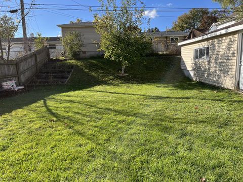 Tiny photo for 510 Tyler Drive, Carpentersville, IL 60110 (MLS # 12531082)