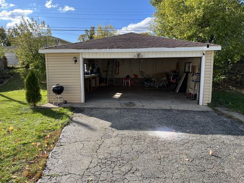 Tiny photo for 510 Tyler Drive, Carpentersville, IL 60110 (MLS # 12531082)