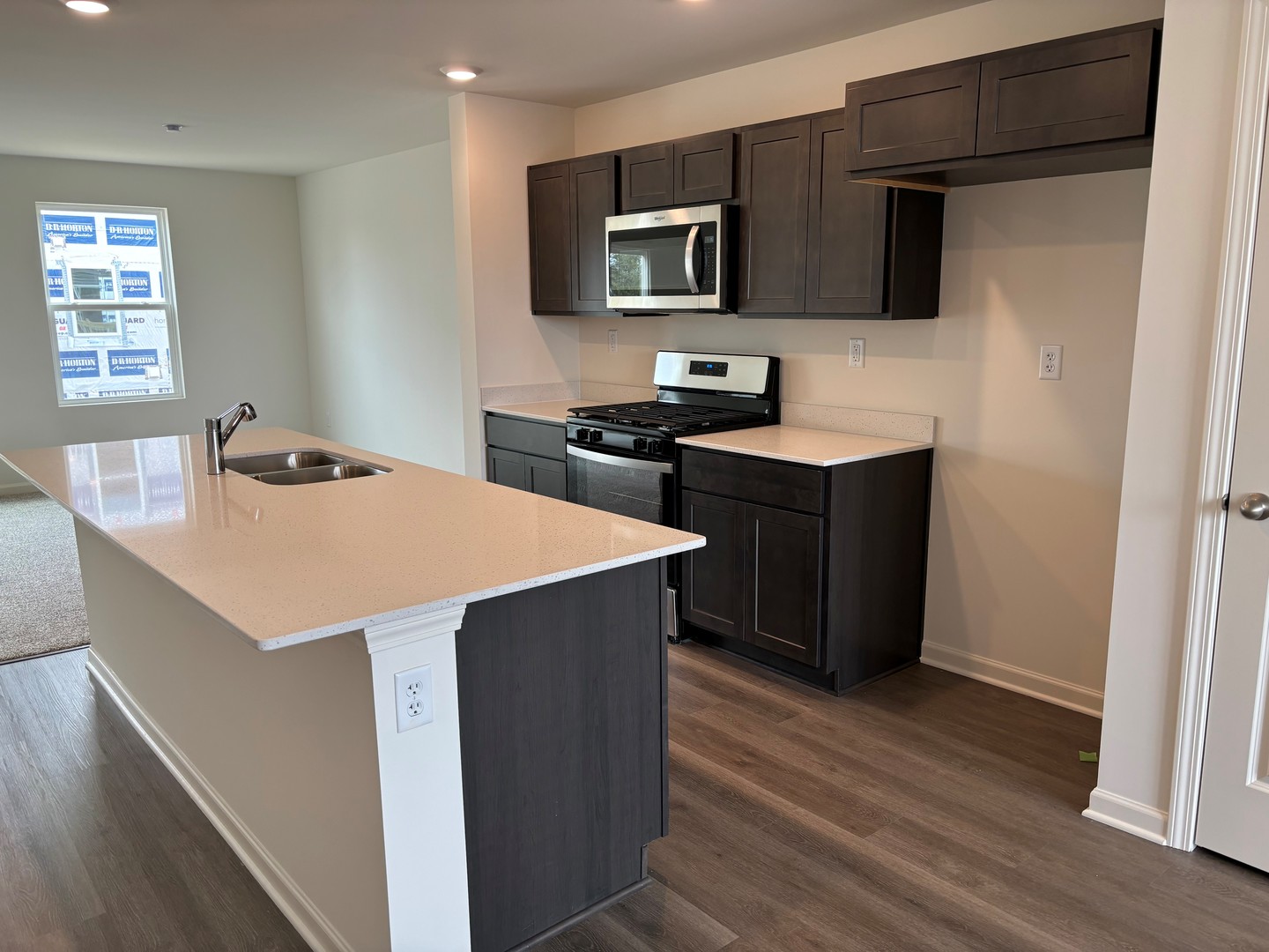 6560 Linden Trail E