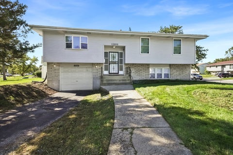 Photo of 17000 Pine Court, Hazel Crest, IL 60429 (MLS # 12779986)