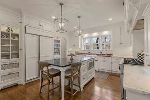 Tiny photo for 965 Castlegate Court, Lake Forest, IL 60045 (MLS # 12598290)