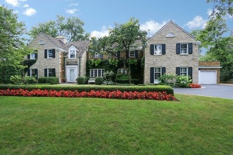 Photo of 965 Castlegate Court, Lake Forest, IL 60045 (MLS # 12598290)