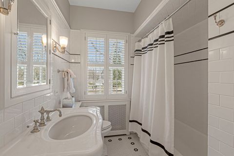 Tiny photo for 965 Castlegate Court, Lake Forest, IL 60045 (MLS # 12598290)