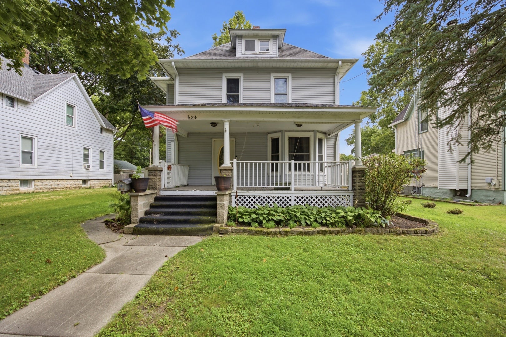 624 S 2nd Street