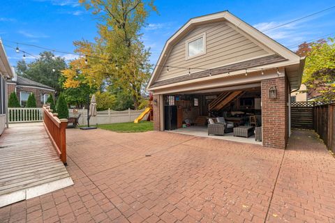 Tiny photo for 10022 S Seeley Avenue, Chicago, IL 60643 (MLS # 12508504)