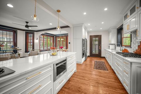 Tiny photo for 10022 S Seeley Avenue, Chicago, IL 60643 (MLS # 12508504)