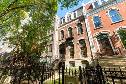 1239 N Dearborn Street Chicago IL 60610
