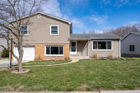 Photo of 600 Sheridan Road, Normal, IL 61761 (MLS # 12596940)