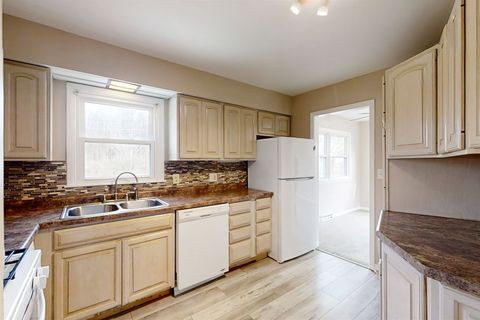 Tiny photo for 600 Sheridan Road, Normal, IL 61761 (MLS # 12596940)