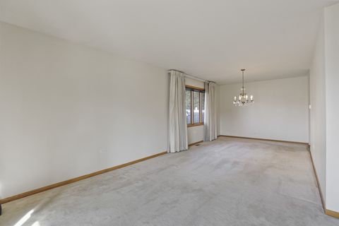 Tiny photo for 11405 Foxwoods Drive, Oak Lawn, IL 60453 (MLS # 12566141)