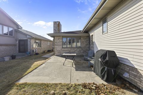 Tiny photo for 11405 Foxwoods Drive, Oak Lawn, IL 60453 (MLS # 12566141)