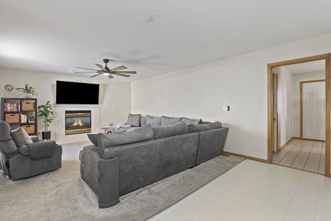 Tiny photo for 11405 Foxwoods Drive, Oak Lawn, IL 60453 (MLS # 12566141)