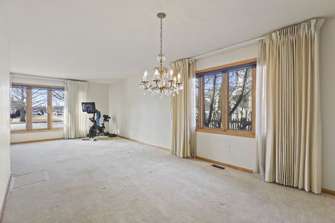 Tiny photo for 11405 Foxwoods Drive, Oak Lawn, IL 60453 (MLS # 12566141)