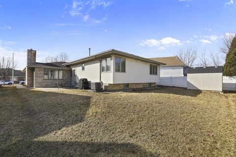 Tiny photo for 11405 Foxwoods Drive, Oak Lawn, IL 60453 (MLS # 12566141)
