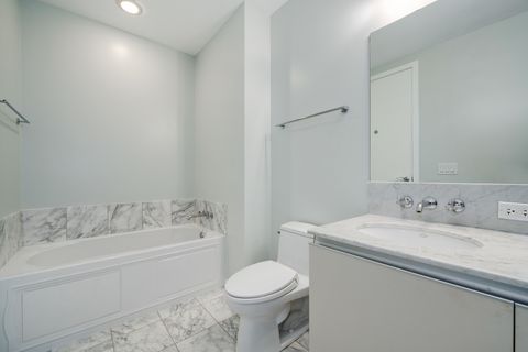 Tiny photo for 600 N Fairbanks Court #2107, Chicago, IL 60611 (MLS # 12620909)