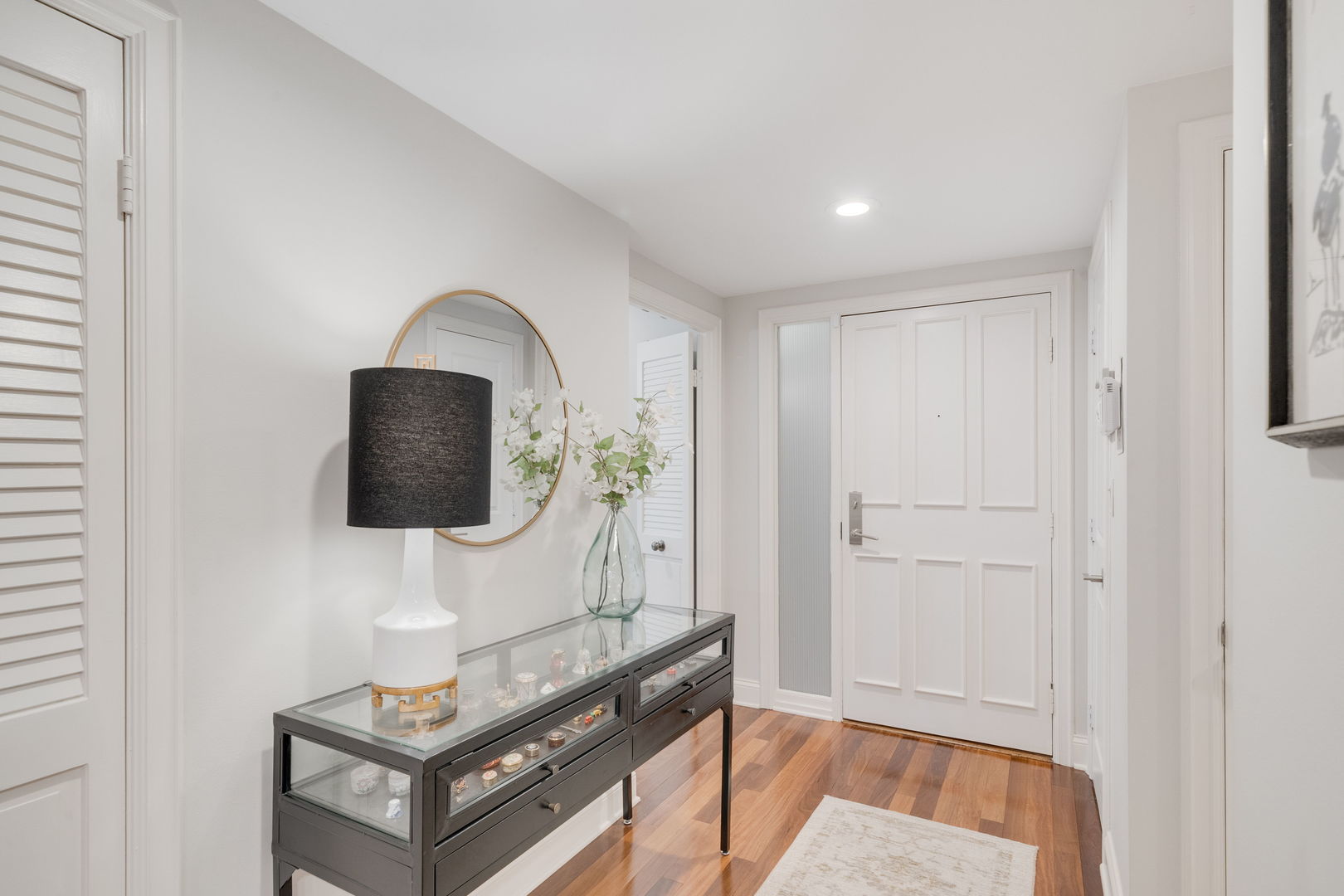 1 Oak Brook Club Drive A307
