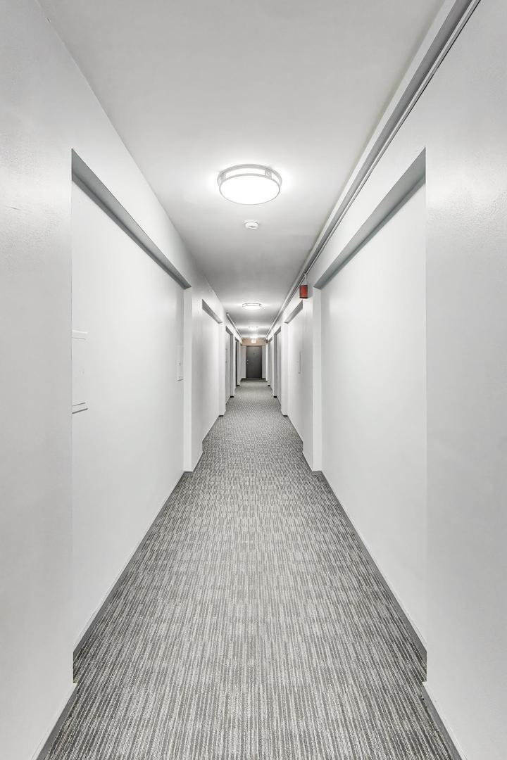 700 W Bittersweet Place 210