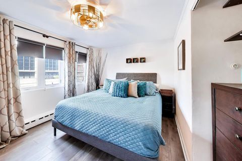 Tiny photo for 700 W Bittersweet Place #210, Chicago, IL 60613 (MLS # 12614714)