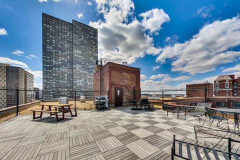 Tiny photo for 700 W Bittersweet Place #210, Chicago, IL 60613 (MLS # 12614714)