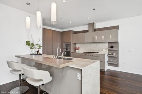 Tiny photo for 363 E Wacker Drive #4304, Chicago, IL 60601 (MLS # 12478776)