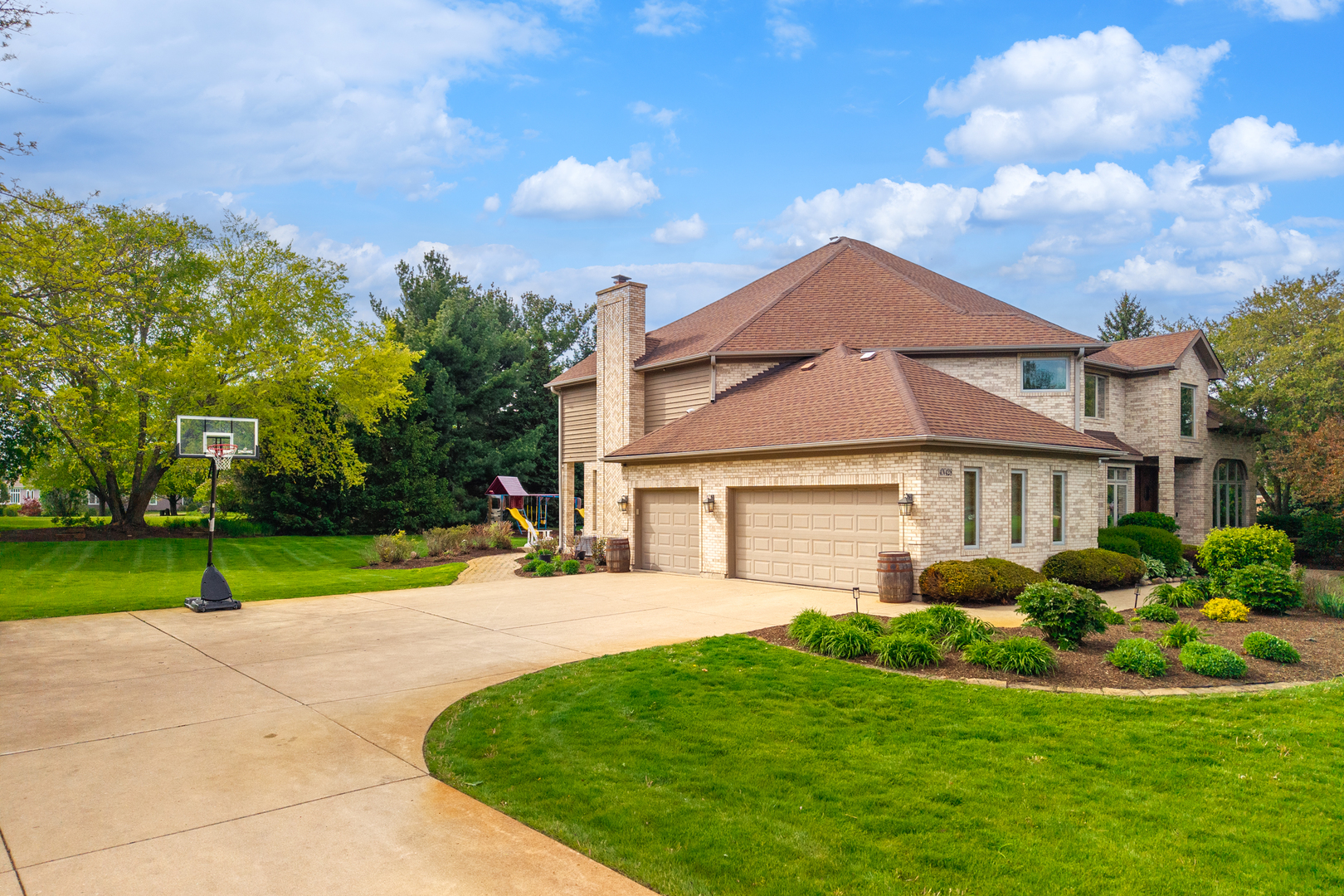 4N428 KINGSWOOD Court