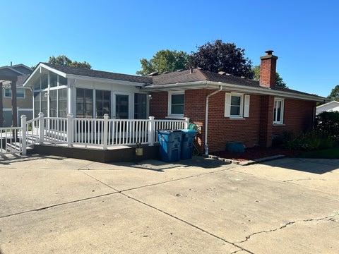 Tiny photo for 533 Woodview Avenue, Elk Grove Village, IL 60007 (MLS # 12786504)