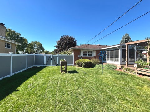Tiny photo for 533 Woodview Avenue, Elk Grove Village, IL 60007 (MLS # 12786504)