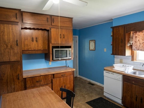 Tiny photo for 204 N 4th Street, Marion, IL 62959 (MLS # 12750577)