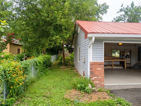 Tiny photo for 204 N 4th Street, Marion, IL 62959 (MLS # 12750577)