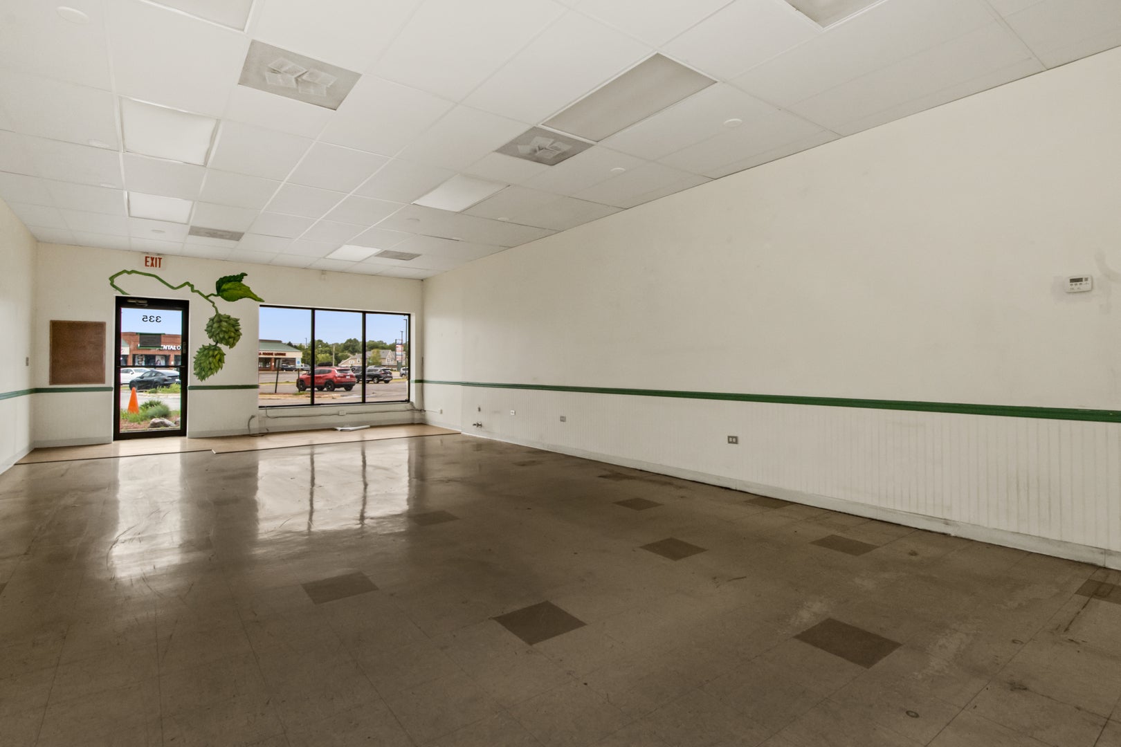 315-345 W Northwest Highway 335