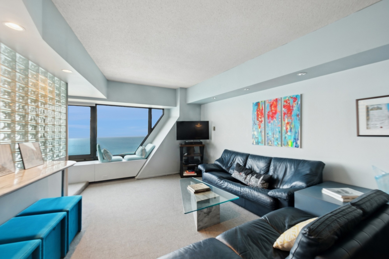 175 E Delaware Place 8305