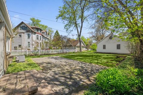 Tiny photo for 134 Park Avenue, Wilmette, IL 60091 (MLS # 12620951)