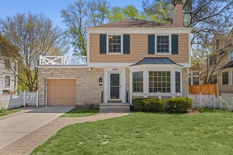 Photo of 134 Park Avenue, Wilmette, IL 60091 (MLS # 12620951)