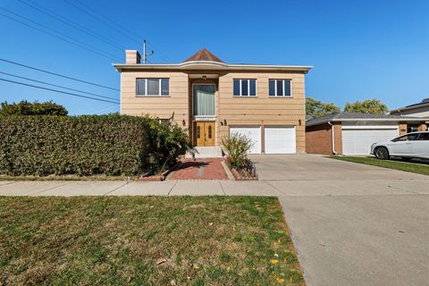 5322 Lee Street Skokie IL 60077