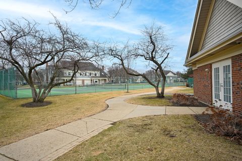 Tiny photo for 2012 N Silver Lake Road #2012, Arlington Heights, IL 60004 (MLS # 12579272)