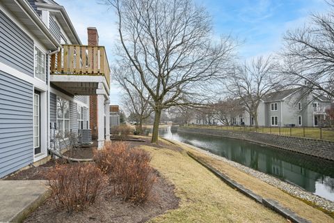 Tiny photo for 2012 N Silver Lake Road #2012, Arlington Heights, IL 60004 (MLS # 12579272)