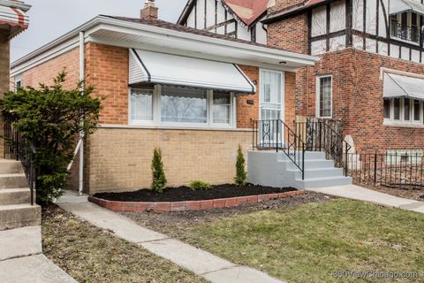Tiny photo for 9006 S Wallace Street, Chicago, IL 60621 (MLS # 12602554)