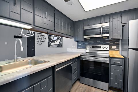 Tiny photo for 820 Elder Road #C-412, Homewood, IL 60430 (MLS # 12558358)