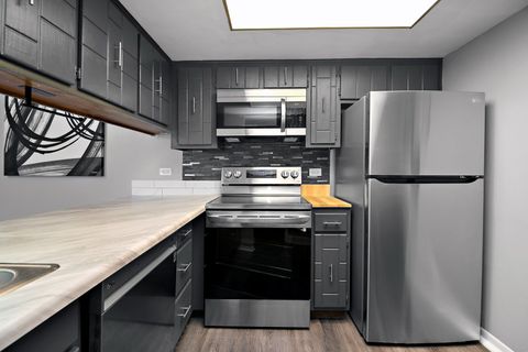 Tiny photo for 820 Elder Road #C-412, Homewood, IL 60430 (MLS # 12558358)